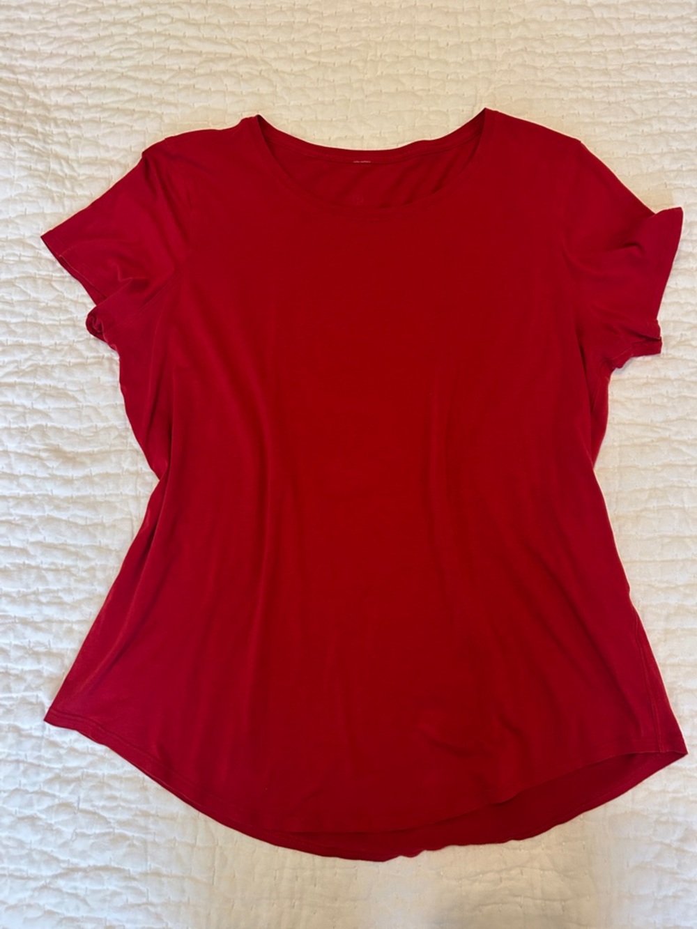 Lululemon Love Tee Women’s Red Short-Sleeve Scoop Neck Top